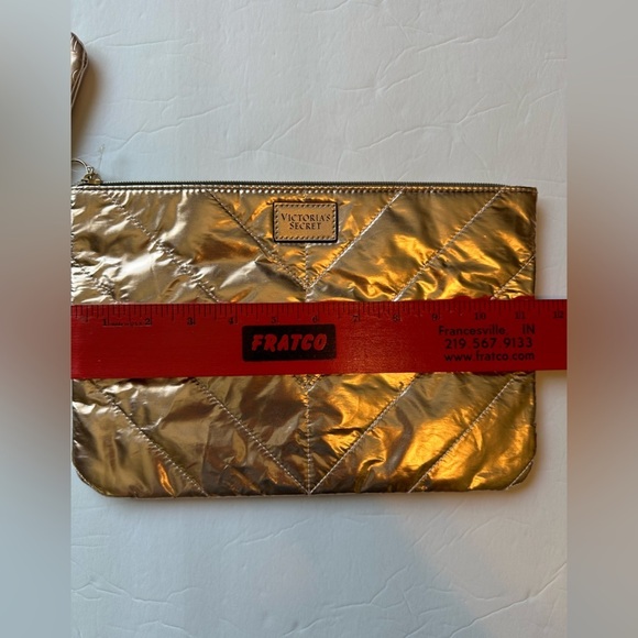 Victoria Secret Rose Gold Clutch/Tote/Cosmetic Bag Two Piece NWT Zipper Closure - Picture 10 of 12